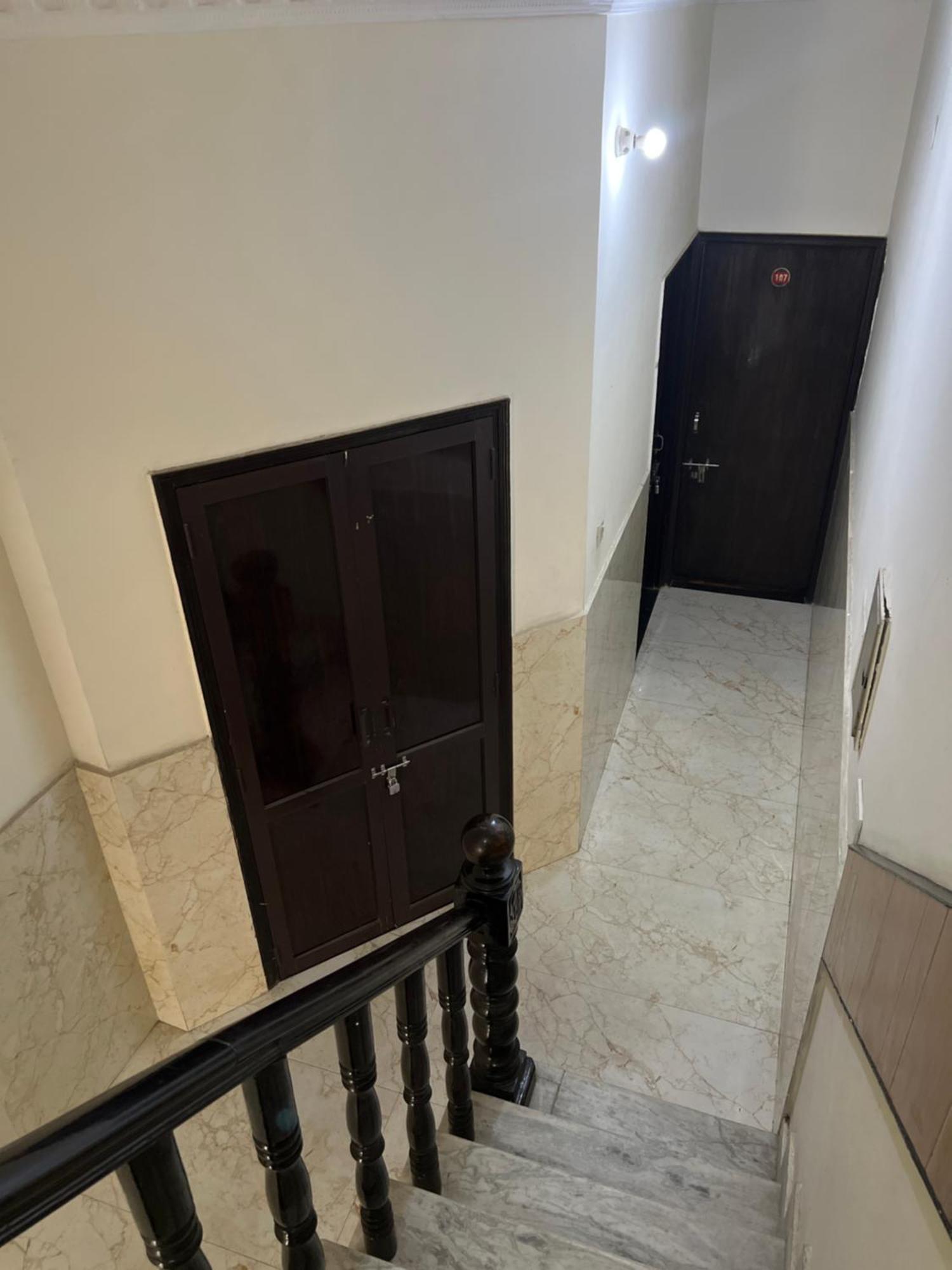 Raja Guest House -- Jalandhar Railway Station -- For Family, Couples, Travellers Exteriör bild