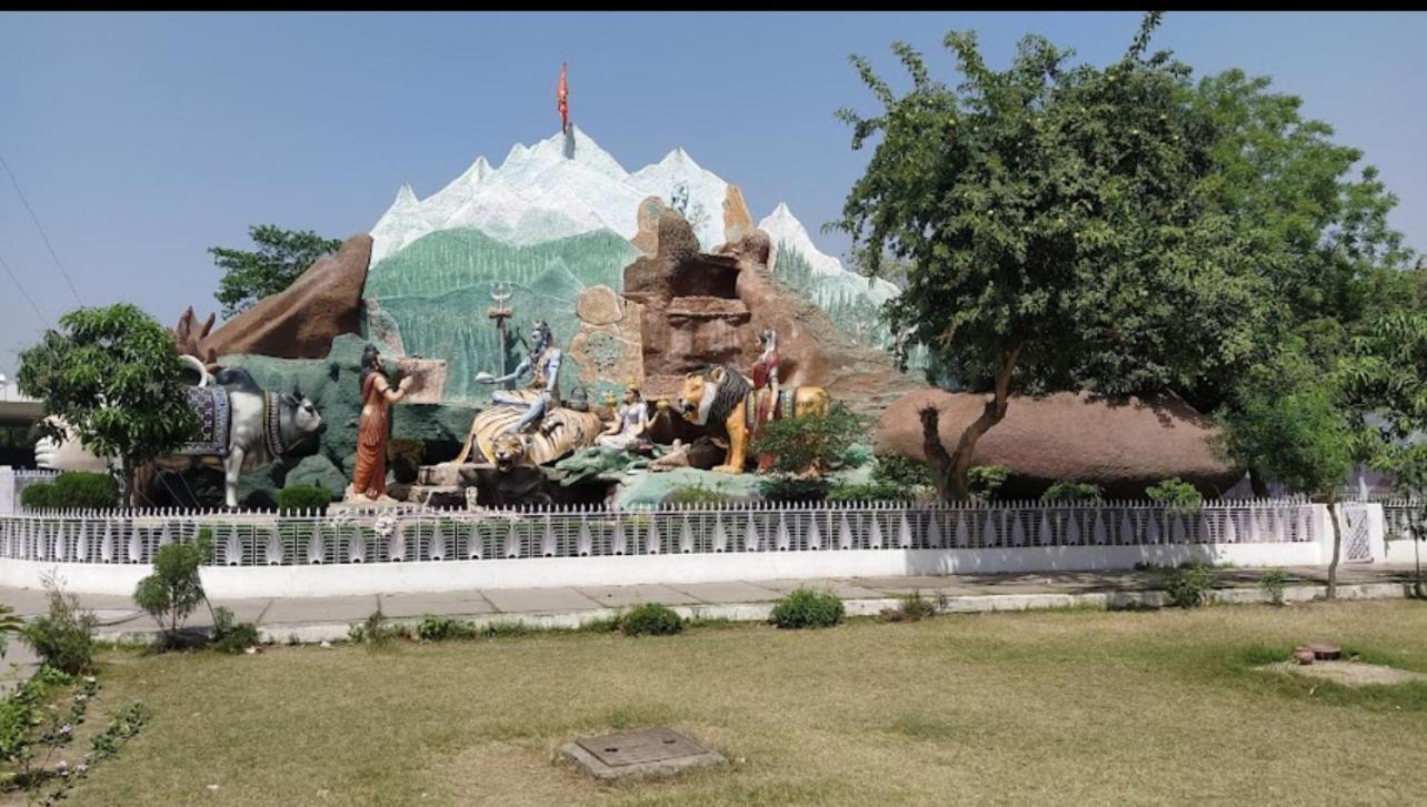 Raja Guest House -- Jalandhar Railway Station -- For Family, Couples, Travellers Exteriör bild
